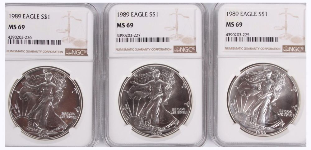 Lot 118199: .999 SILVER 1989 SILVER EAGLE NGC MS69 COINS - (3)
