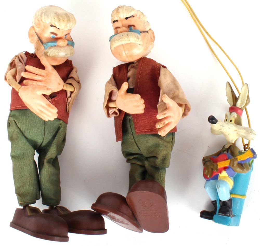Lot 118240: WILE E. COYOTE & GEPPETTO PINOCCHIO FIGURES (3)