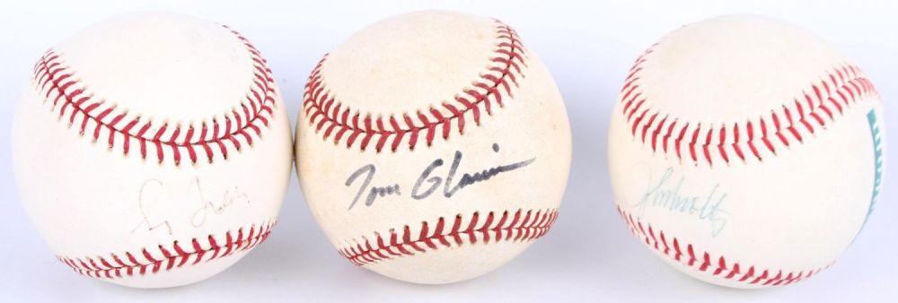 Lot 118242: GREG MADDOX, TOM GLAVINE, & SCHULTZ SIGNED BALLS