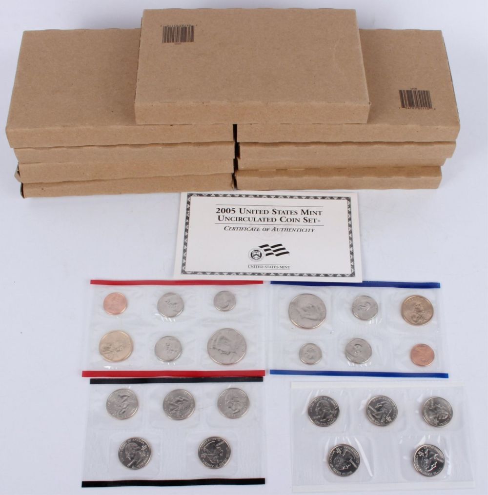 Lot 121203: D & P 2005 COMPLETE MINT SETS W/ COA - LOT OF 10