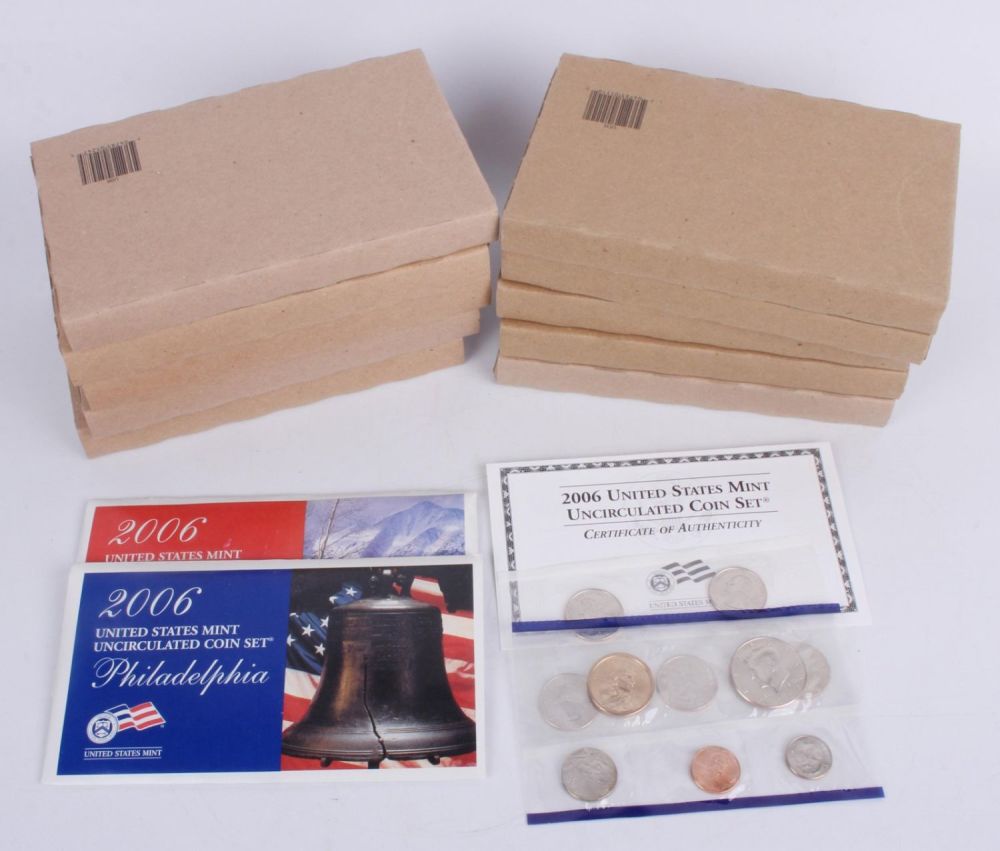 Lot 121205: D & P 2005 & 2006 COMPLETE MINT SETS W/ COA - (10)