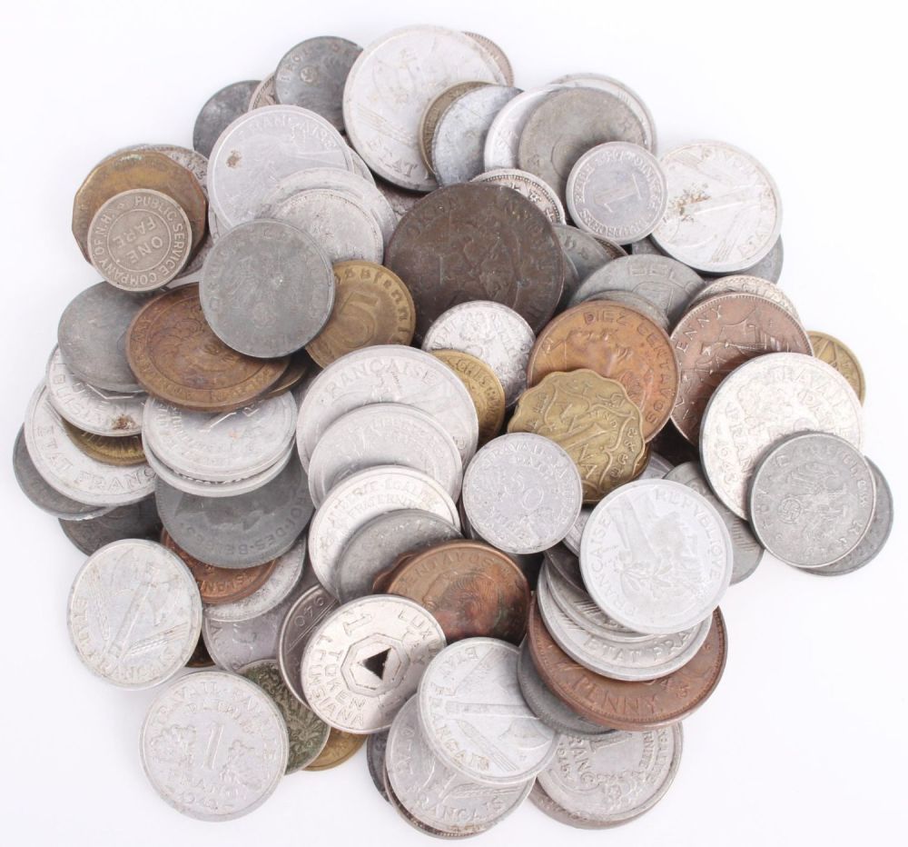 Lot 121215: ASSORTED FOREIGN COINS - LOT OF 122