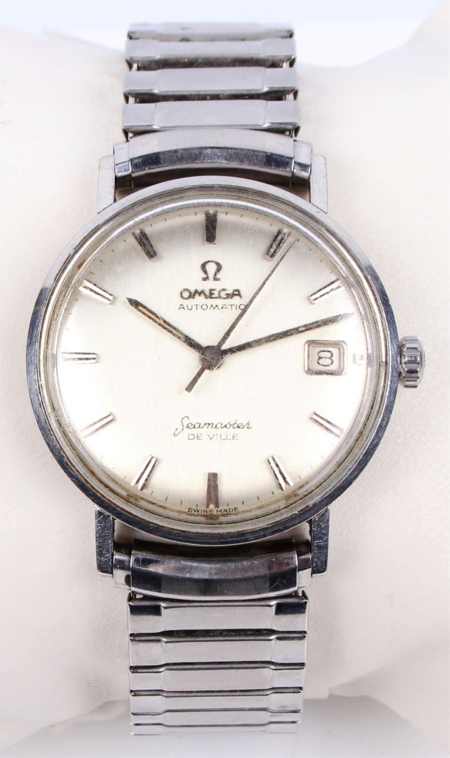 Lot 121306A: VINTAGE OMEGA SEAMASTER DEVILLE AUTOMATIC WATCH