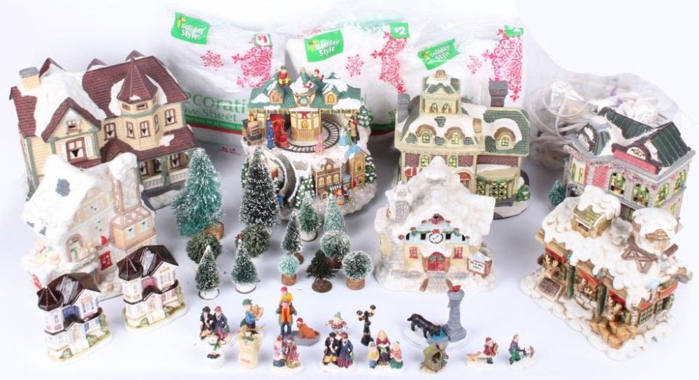 Lot 121350: CHRISTMAS VILLAGE BUILDINGS, PEOPLE, & ETC - 40