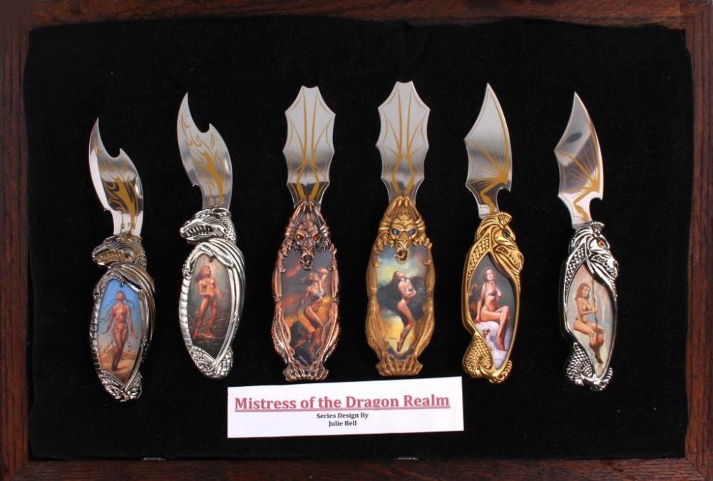 Lot 124261: JULIE BELL MISTRESS OF THE DRAGON REALM COLLECTION
