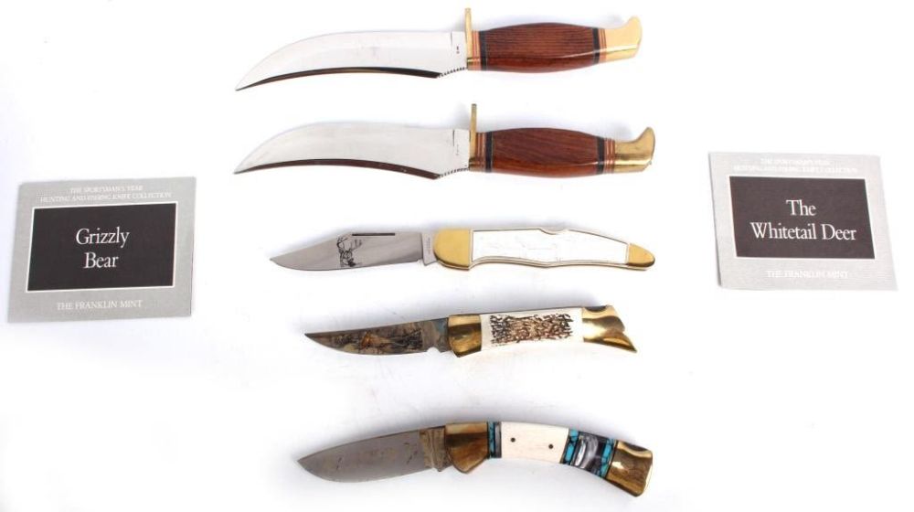 Lot 124265: THE SPORTSMANS YEAR BEAR BOAR BASS DEER KNIVES - 4