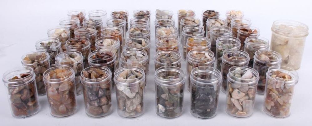 Lot 125272: ASSORTED TUMBLED GEMSTONES, STONES & MINERALS