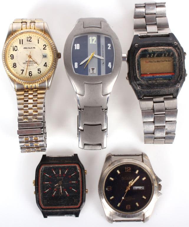 Lot 125319: ASSORTED MENS WRISTWATCHES - LOT OF 5