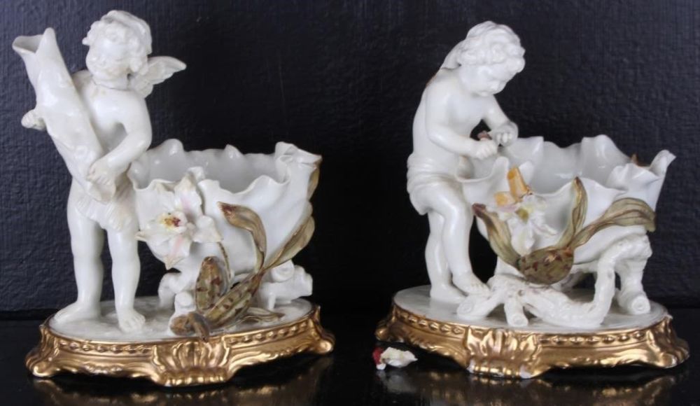 Lot 129174: ANTIQUE MOORE BROS PORCELAIN CHERUB BOWLS - (2)