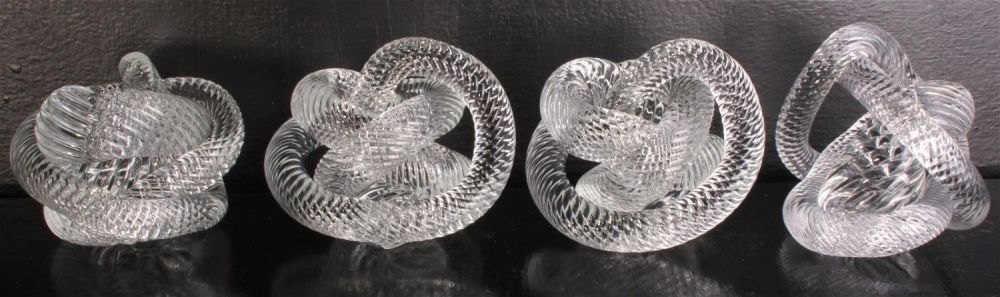Lot 131188: "FUSION Z" CZECHOSLOVAKIAN ART GLASS KNOTS (4)