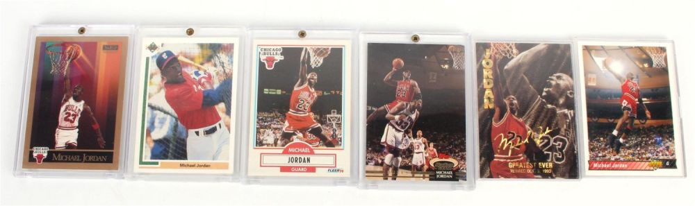 Lot 133163: MICHAEL JORDAN SPORTS TRADING CARDS - NEAR MINT