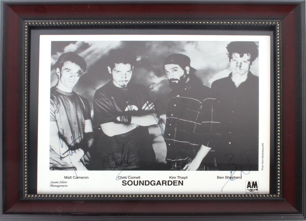 Lot 133167: SOUNDGARDEN FRAMED B/W PRINT SIGNED X4 W/ PROV.