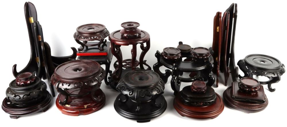 Lot 133187: ASSORTED ASIAN WOODEN DISPLAY STANDS - LOT OF 29