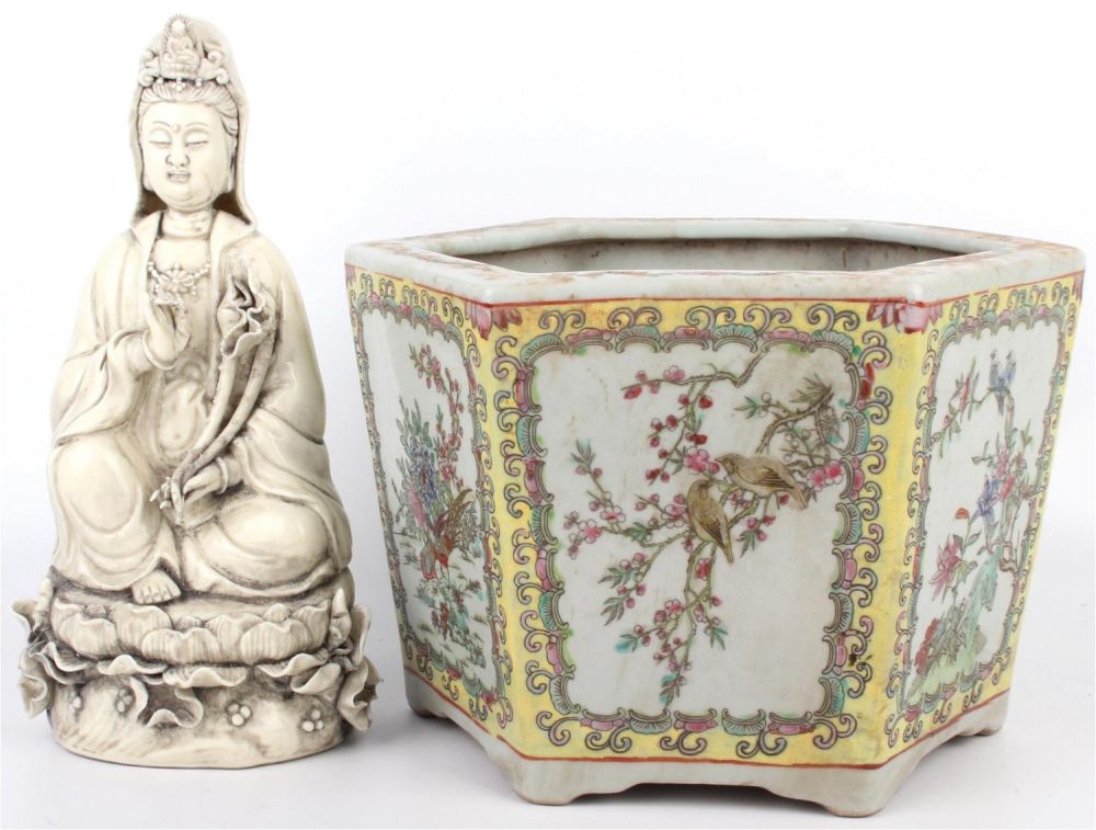 Lot 133188: PORCELAIN ASIAN GARDEN PLANT POT & BODHISATTVA