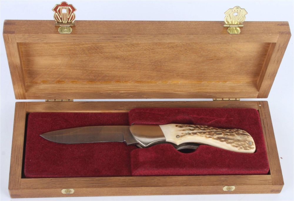 Lot 133205: 2002 BOKER ANNUAL DAMASCUS FOLDING KNIFE