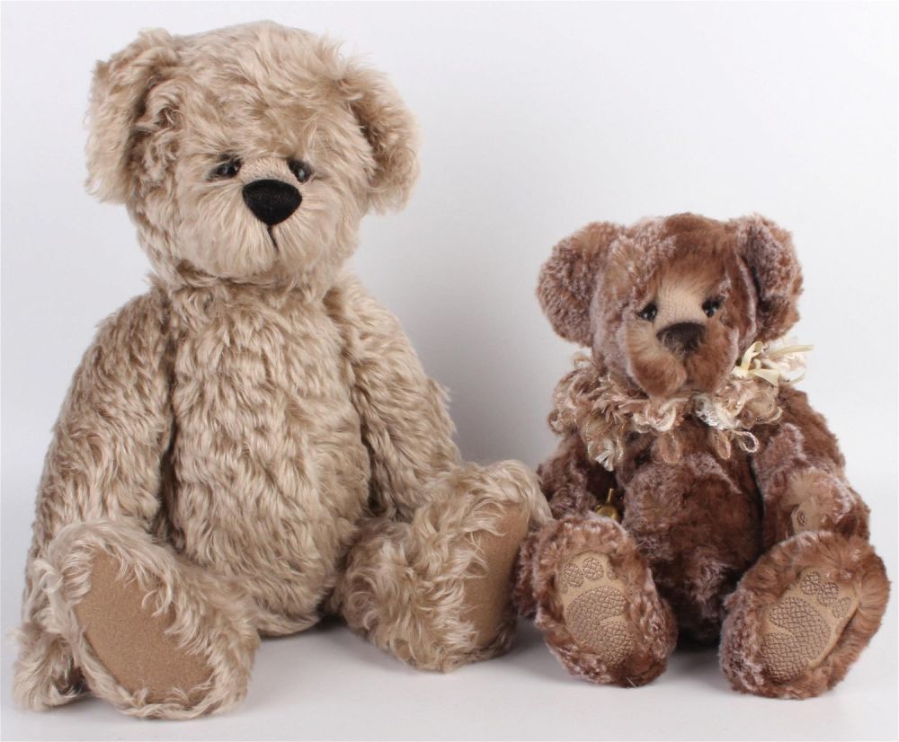 Lot 133212: COLLECTIBLE TEDDY BEARS MOHAIR & TAGS - LOT OF 2