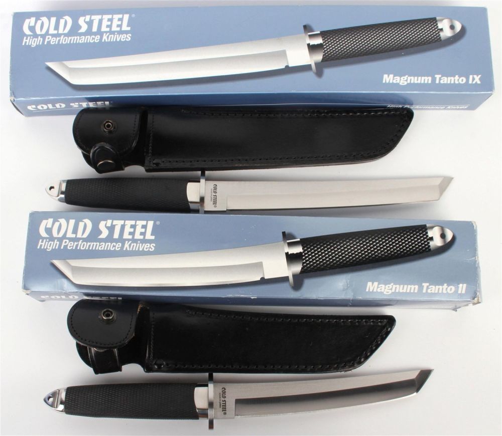 Lot 134201: 2 COLD STEEL MAGNUM TANTO KNIVES W/ SHEATH & BOX
