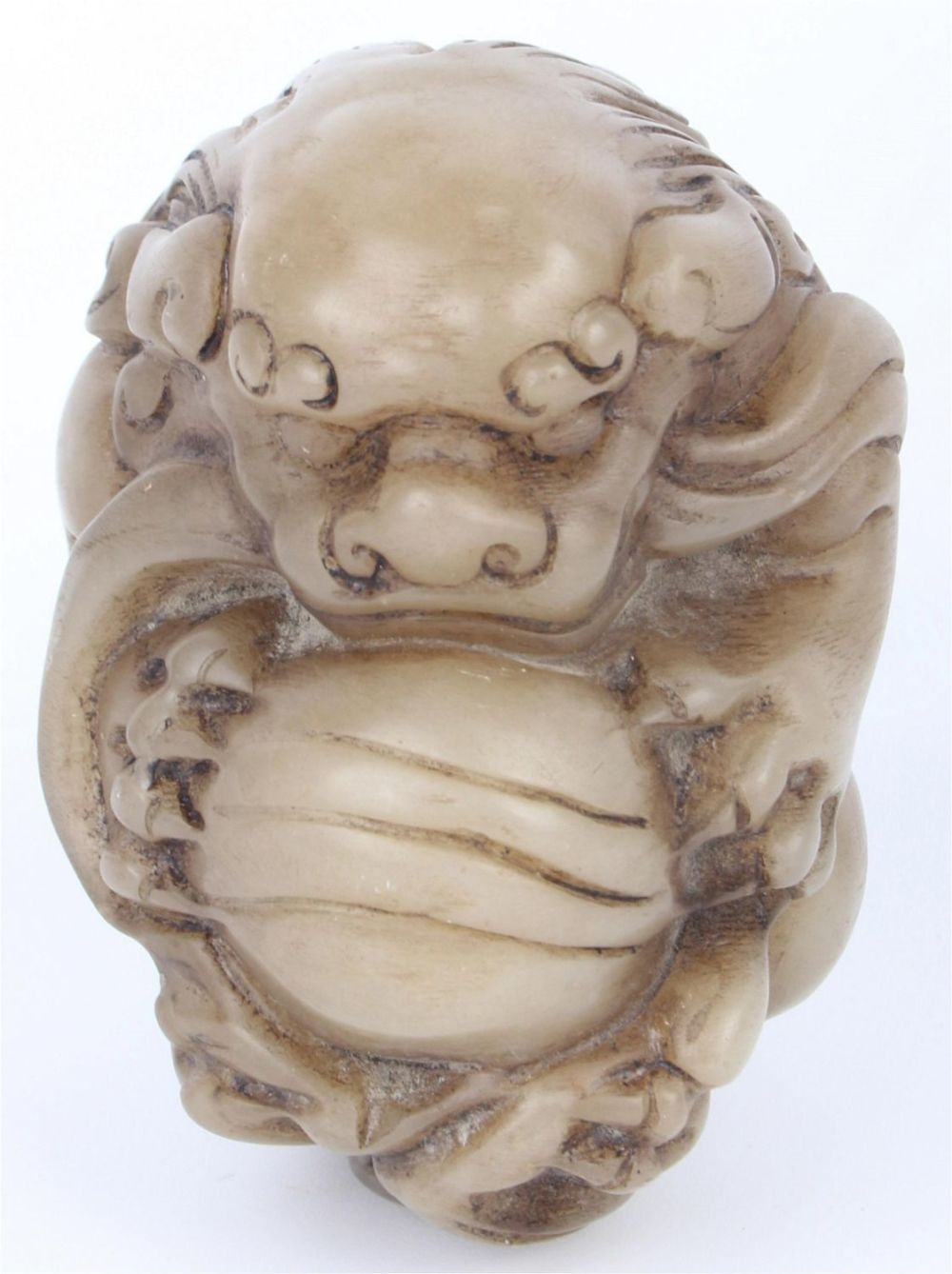 Lot 135158: GREY JADE CHINESE CARVED BALLED FOO DOG