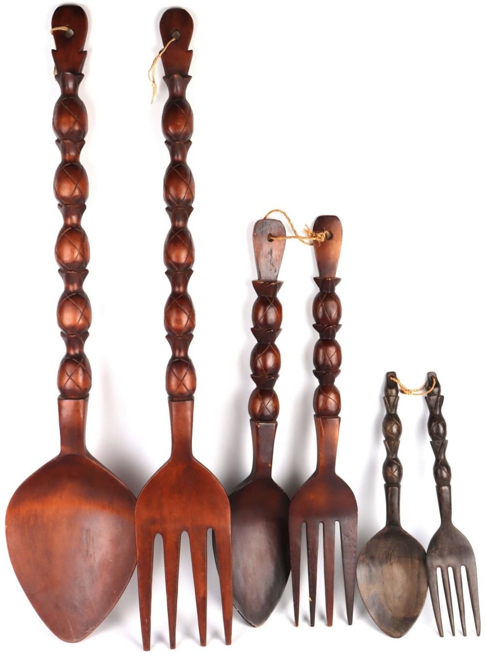 Lot 136154: 3 FT. TALL POLYNESIAN TIKI LARGE WOODEN UTENSILS