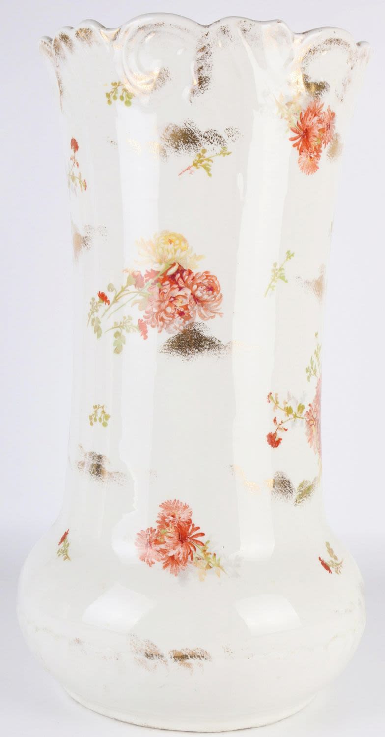 Lot 138183: PORCELAIN CHINESE TIANQIUPING FLORAL VASE