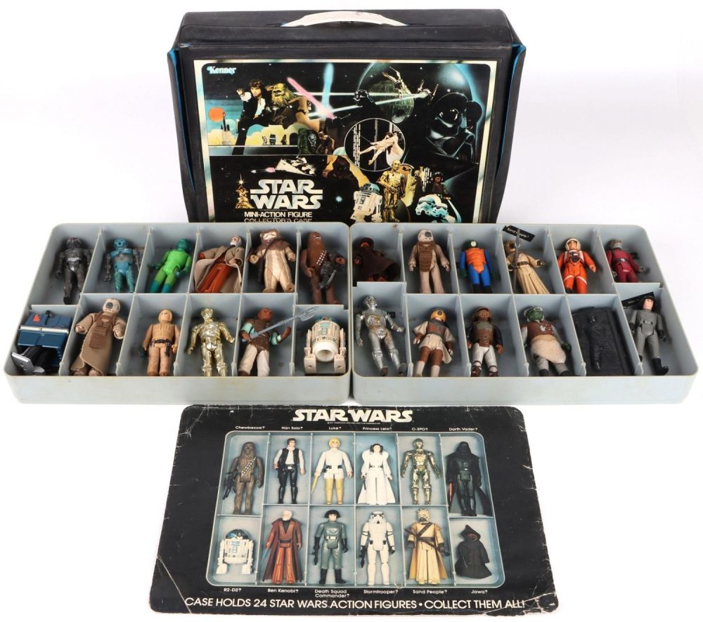 Lot 139182: 1977 STAR WARS COLLECTOR'S CASE W/ 24 FIGURES