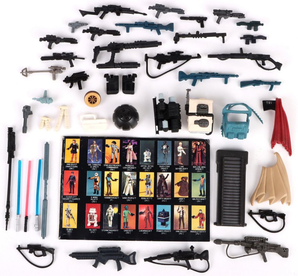 Lot 139191: VINTAGE STAR WARS WEAPONS & ACCESSORIES (46)