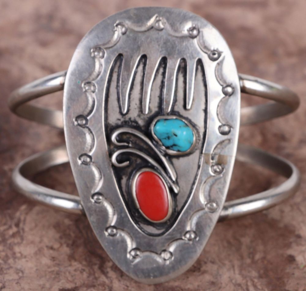Lot 141160A: VINTAGE ZUNI STERLING SILVER TURQUOISE CUFF