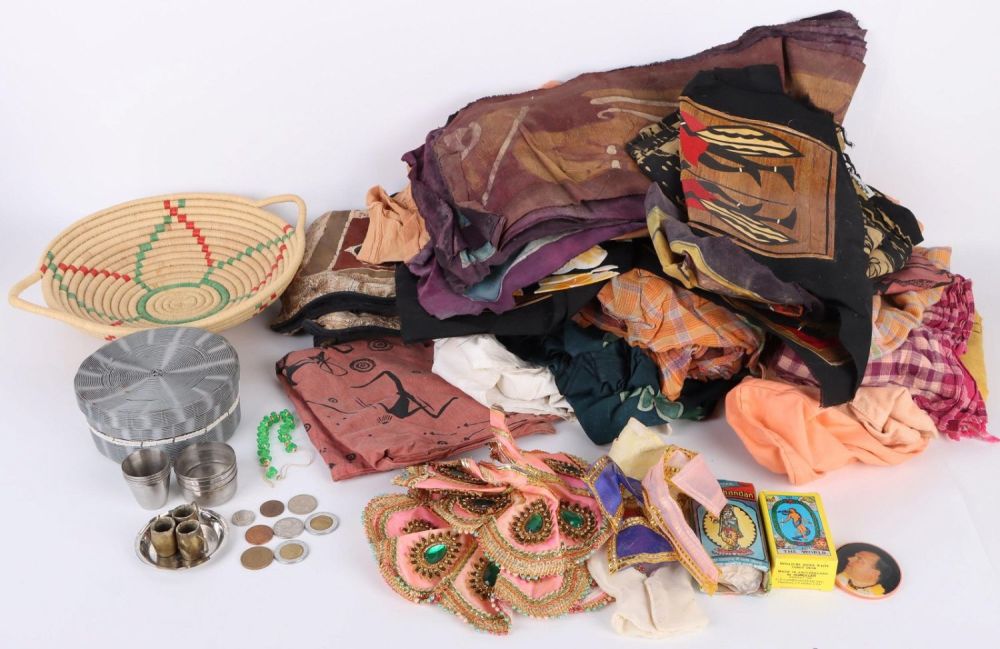 Lot 141164: AFRICAN HANDMADE ART SQUARES, DOLL ITEMS & MORE