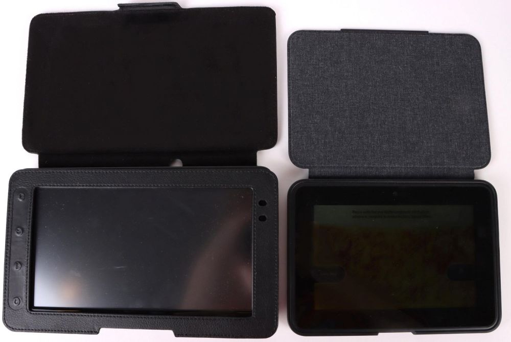 Lot 141184: KINDLE READER TABLET & PANDIGITAL READER TABLET