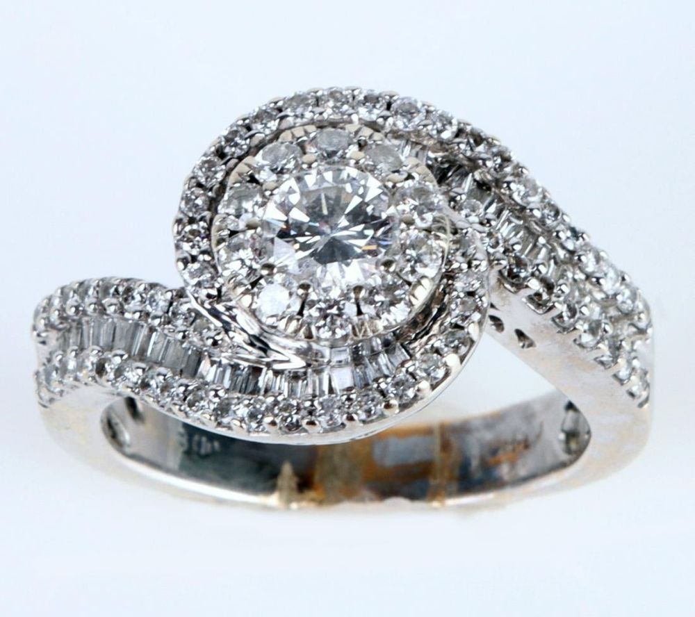 Lot 142180A: 14K WHITE GOLD .33CT DIAMOND LADIES RING