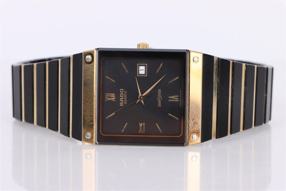 Lot 142199: VINTAGE RADO DIASTAR QUARTZ STEEL WRISTWATCH