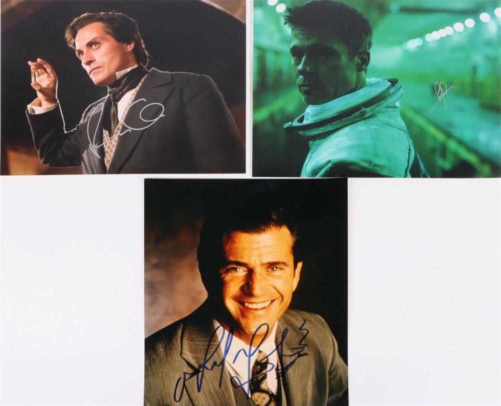 Lot 143158: BRAD PITT, RUFUS SEWELL, MEL GIBSON AUTOGRAPHS
