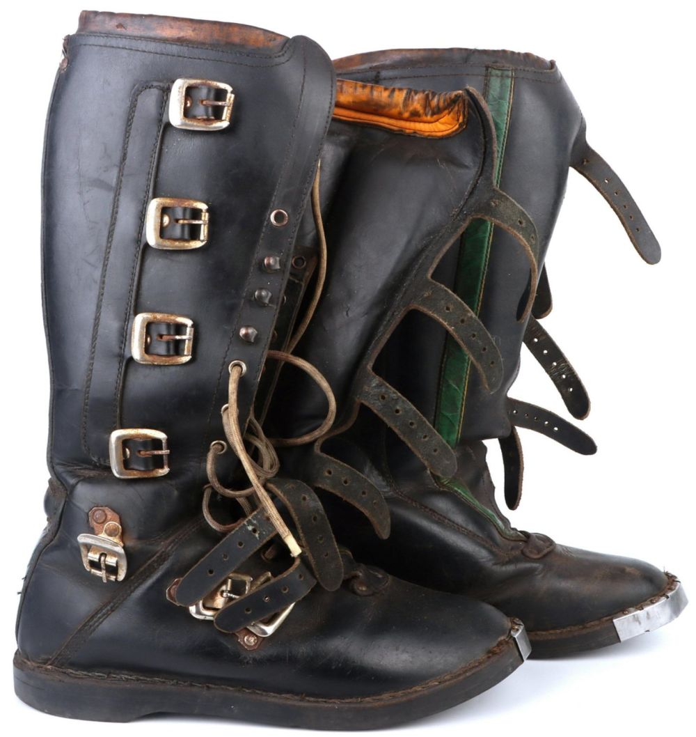 Lot 143204: KARSMAKERS LEATHER MX MOTOCROSS BOOTS STEEL-TOED