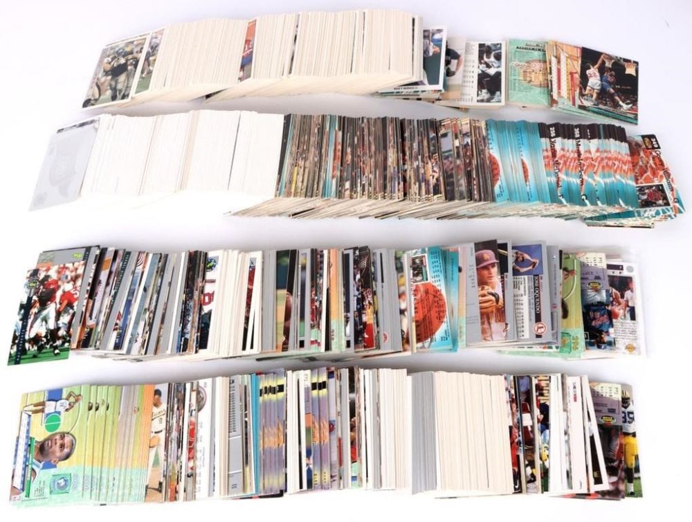 Lot 145206: ASSORTED SPORTS TRADING CARDS UNSEARCHED (500+)