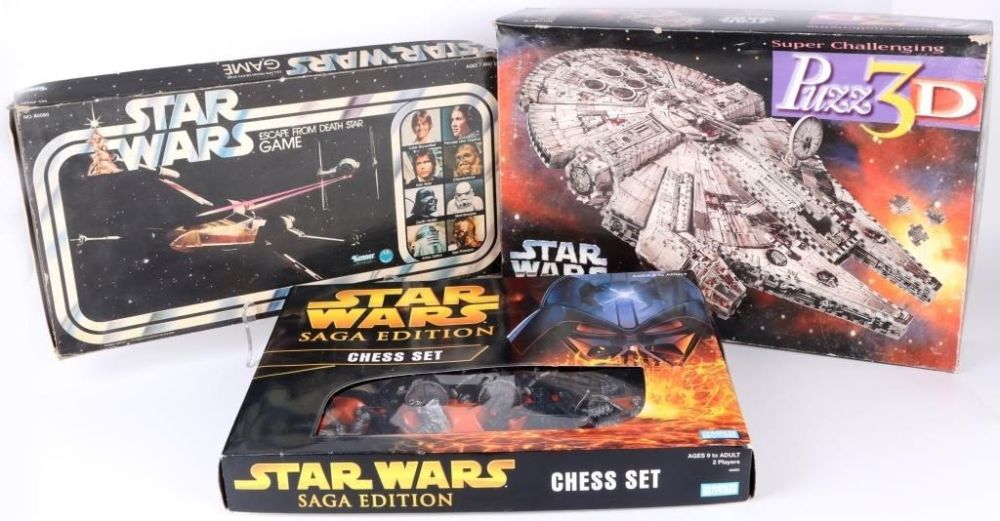 Lot 145215: STAR WARS COLLECTOR'S GAMES & PUZZLE - LOT OF 3