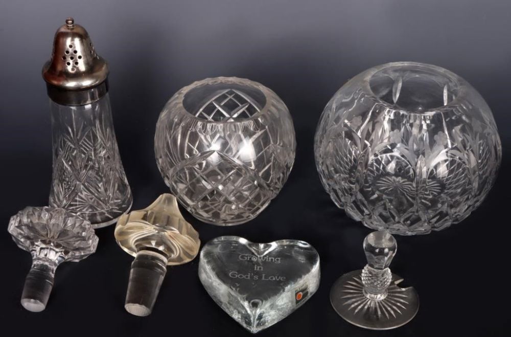 Lot 145256: BLENKO & OTHER CRYSTAL DECANTERS & DECORATIONS