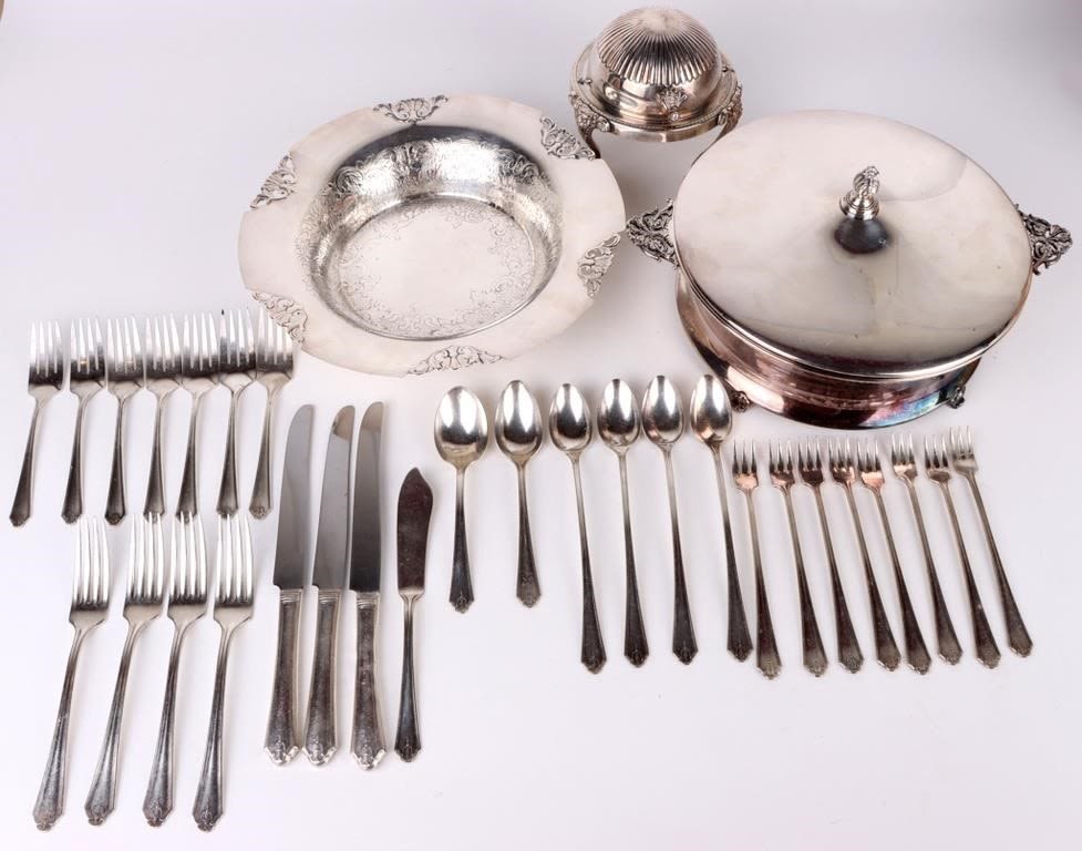 Lot 145276: VINTAGE STERLING PLATED DINNERWARE - LOT OF 31