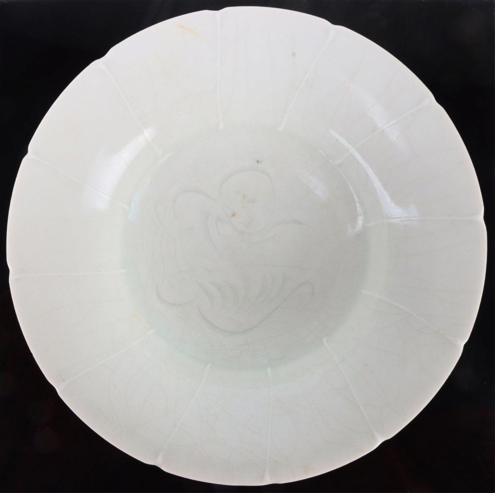 Lot 148238: ANTIQUE CHINESE CELADON LOTUS FLOWER BOWL