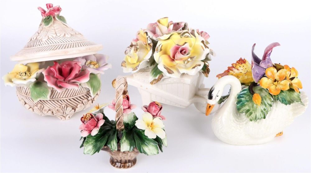 Lot 149176: ITALIAN CAPODIMONTE PORCELAIN BASKET SCULPTURES