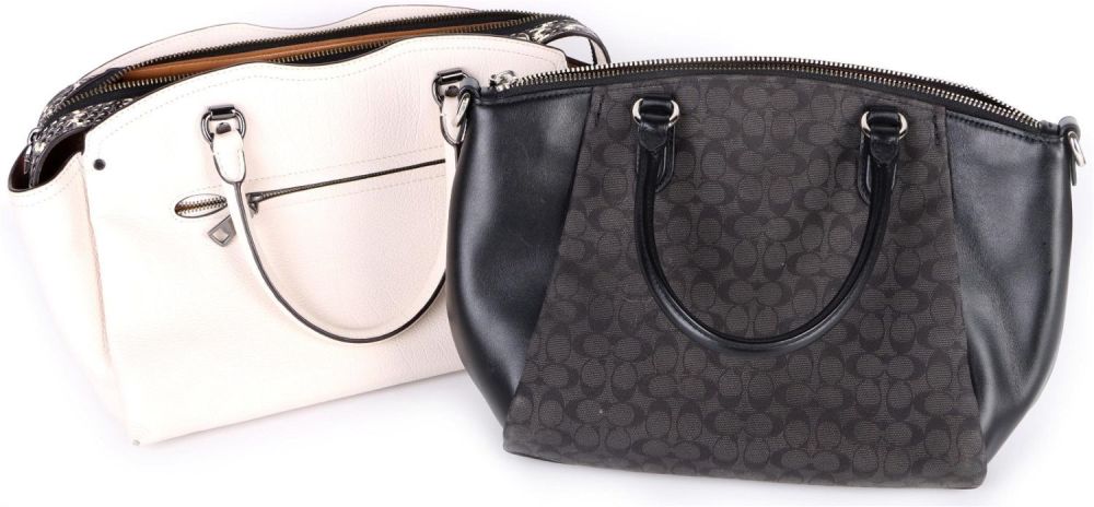 Lot 149191: DESIGNER LADIES COACH PURSES - LOT OF 2