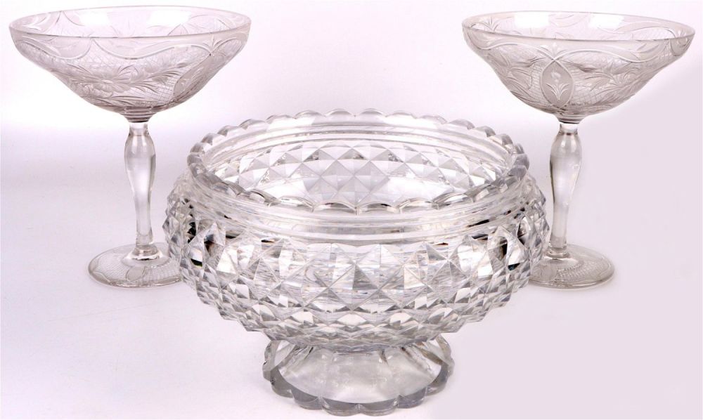 Lot 149193: VINTAGE CRYSTAL ETCHED COMPOTES & FOOTED BOWL