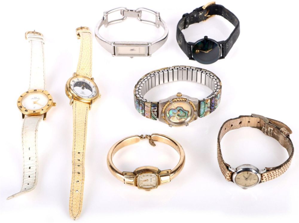 Lot 149207: VINTAGE LADIES WRISTWATCHES - GUCCI, GRUEN, ETC.