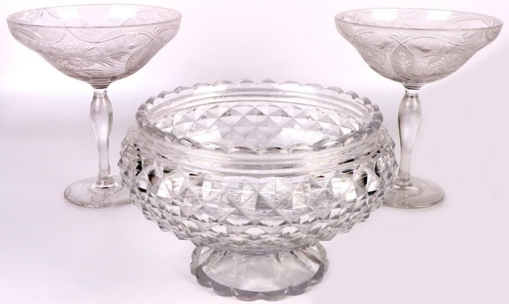 Lot 154163: VINTAGE CRYSTAL ETCHED COMPOTES & FOOTED BOWL