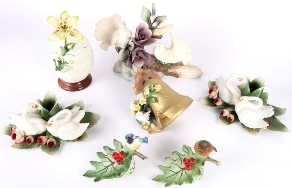 Lot 154173: ITALIAN CAPODIMONTE PORCELAIN BIRD SCULPTURES