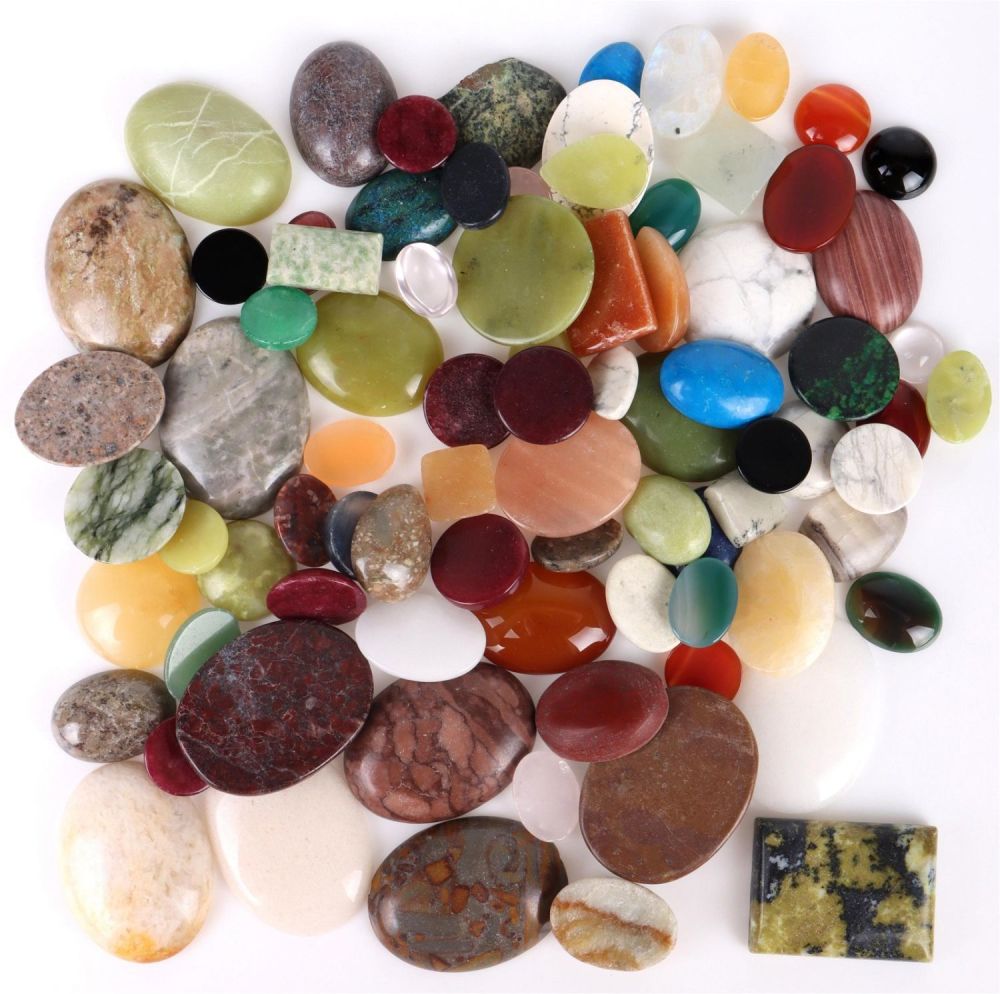 Lot 156169: 2500CTW ASSORTED CABOCHON SEMIPRECIOUS GEMSTONES