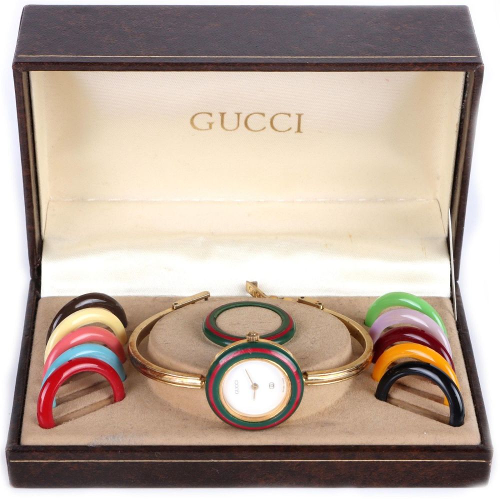 Lot 156180: VINTAGE GUCCI WATCH W/ INTERCHANGEABLE BEZEL