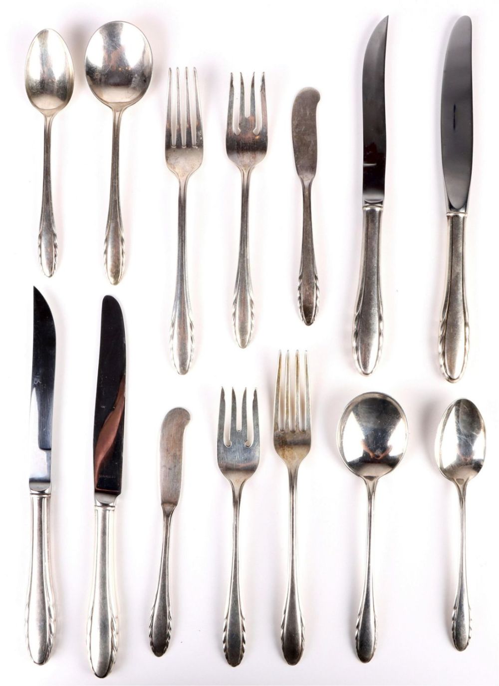 Lot 156248: LYRIC STERLING DINNER SILVERWARE - 2 PLACE SETS