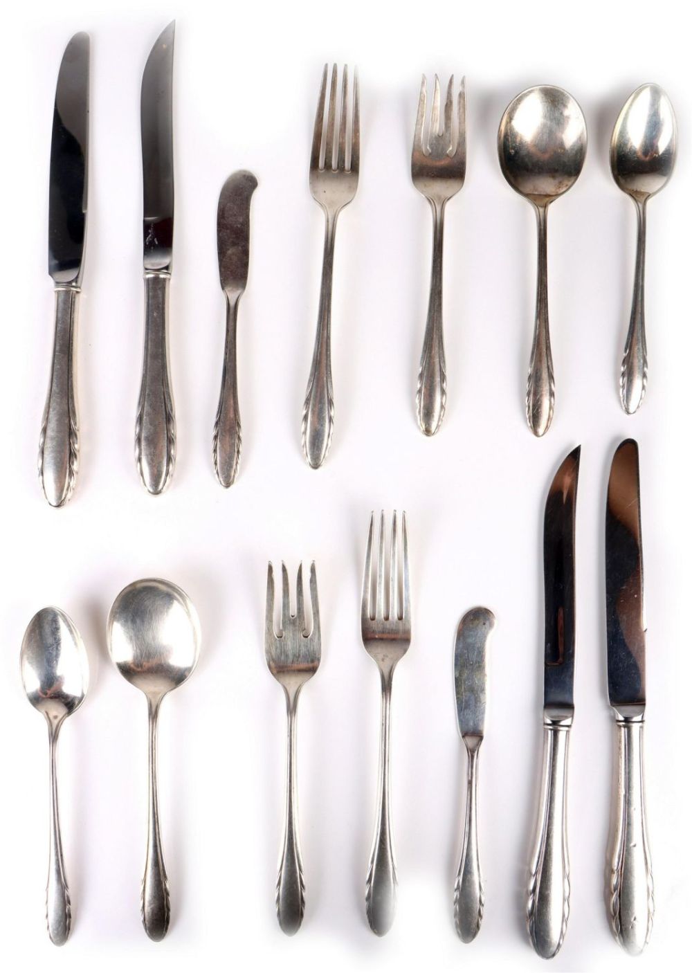 Lot 156251: LYRIC STERLING DINNER SILVERWARE - 2 PLACE SETS