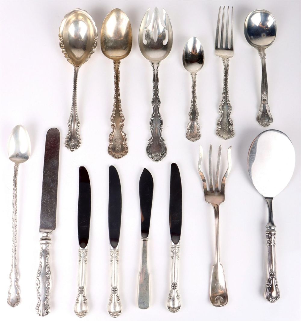 Lot 156255: VINTAGE SOLID & MIXED STERLING FLATWARE - (14)