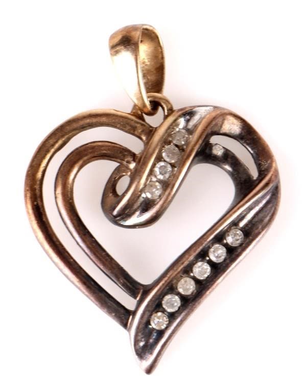 Lot 157166: 10K YELLOW GOLD ANTIQUE DIAMOND HEART PENDANT